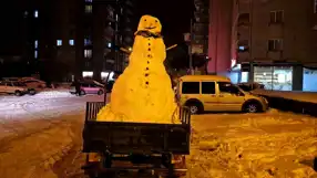 Arhavi'de Kardan Adamlı Traktör Şov!