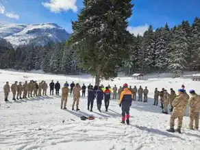 Doğu Karadeniz'de Jandarmaya Çığ Kurtarma Eğitimi