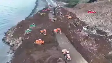 Sahil Yolu Heyelan Sonrası Tek Şeritten Açıldı