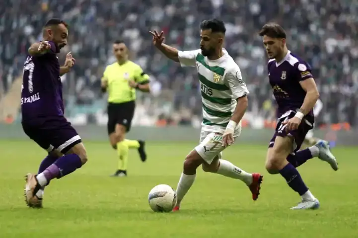 Bursaspor, Rakibini 2-1 Yenerek 3 Puanı Kapdı